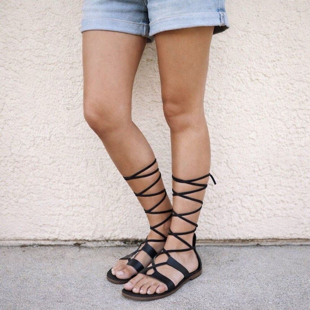 Maxwell Greek Style Womens 9 Black Leather Gladiator Lace Up Flat Sandals